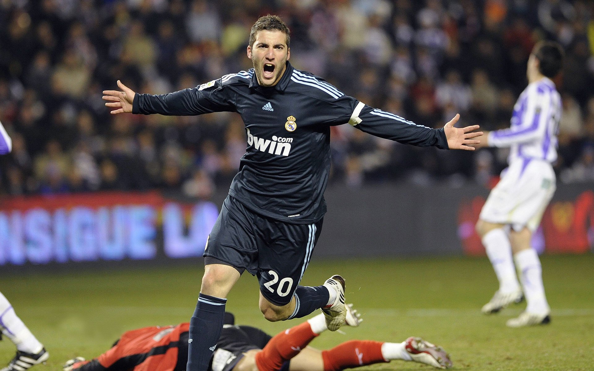 中国足球冲击世界杯,预赛大捷引爆全场!,中国足球世界杯预选赛2021赛程直播回放